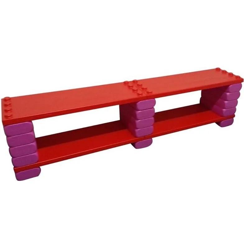 Een tafel om op te kleuren of schilderen Een tafel om op te kleuren of schilderen