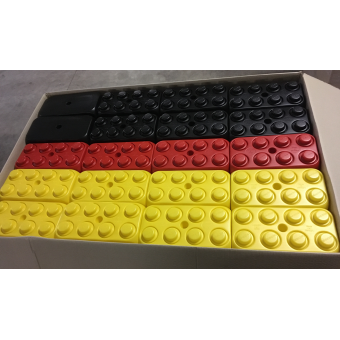 Blokken in de kleur van de Belgische vlag. ESDA XL bouwblokken.
