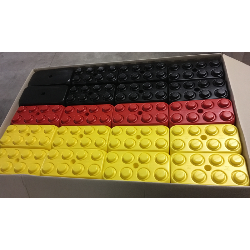 Blokken in de kleur van de Belgische vlag. ESDA XL bouwblokken. Blokken in de kleur van de Belgische vlag. ESDA XL bouwblokken.