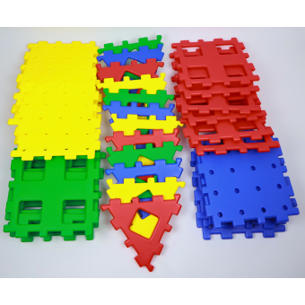 Polydron XL, riesige Struktur, Gebäude, schöne Farben, Platten, Polydronplatten. Polydron XL, riesige Struktur, Gebäude, schöne Farben, Platten, Polydronplatten.