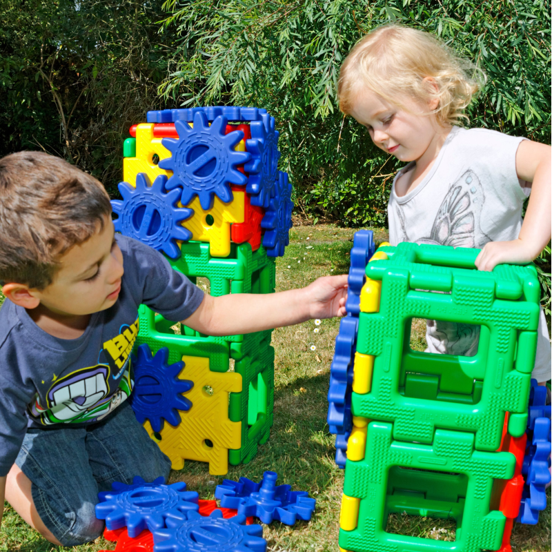 Giant Polydron mit Zahnrädern Giant Polydron mit Zahnrädern
