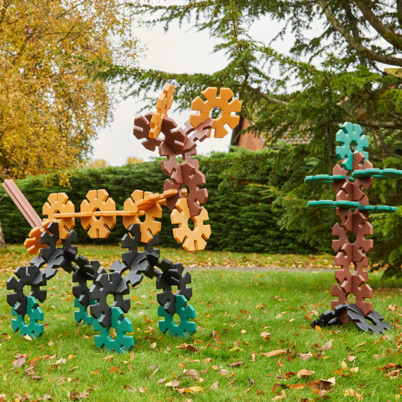 Gemaakt van 100% gerecycled plastic. Polydron XL Octoplay. Gemaakt van 100% gerecycled plastic. Polydron XL Octoplay.