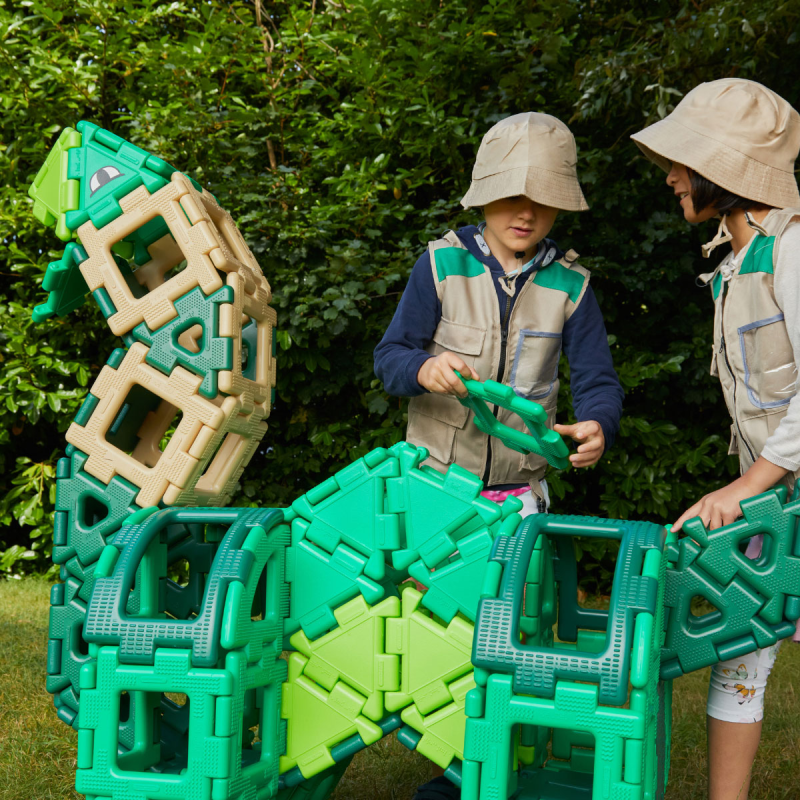 Kinder haben Spaß beim bauen Kinder haben Spaß beim bauen