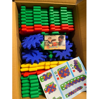 Van school tot speelkamer: de Polydron Giant Gears maken techniek tastbaar! Van school tot speelkamer: de Polydron Giant Gears maken techniek tastbaar!